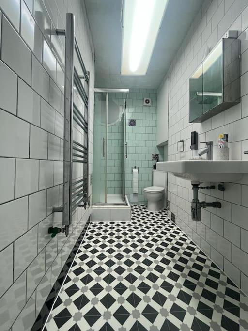 Tree Studio Apartment Barbican F3 London Eksteriør billede